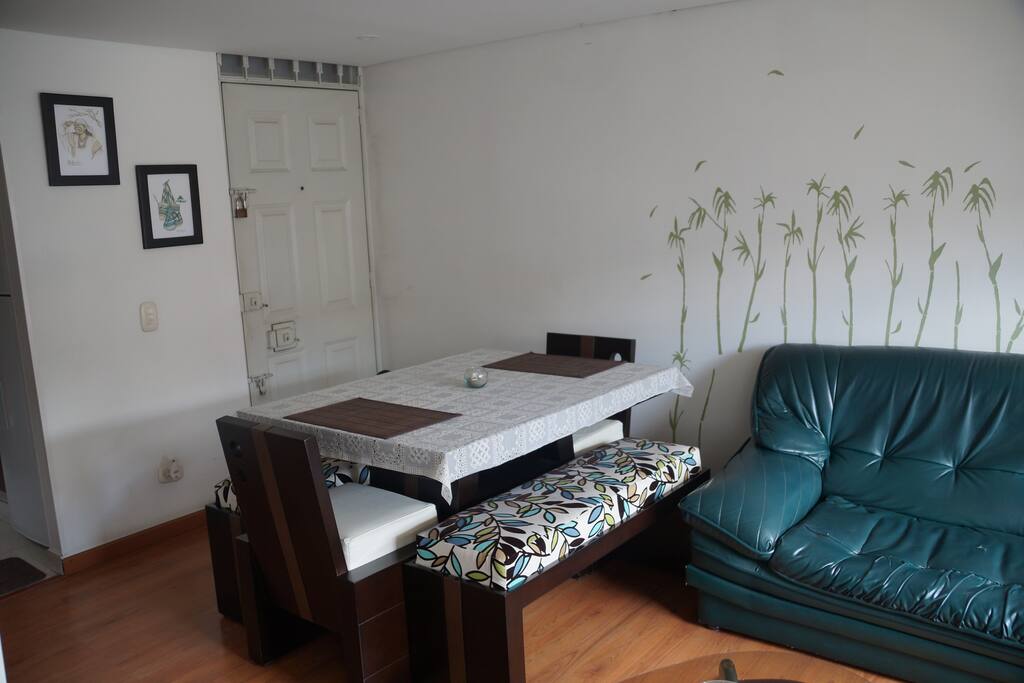 Este es tu espacio Social, Sala comedor para disfrutes de tu tiempo libre y de descanso.