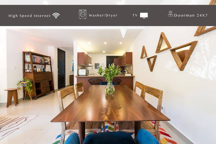 Perfect WFH/Staycation 3BR/2.5BA w/Interior Patios gallery image 3