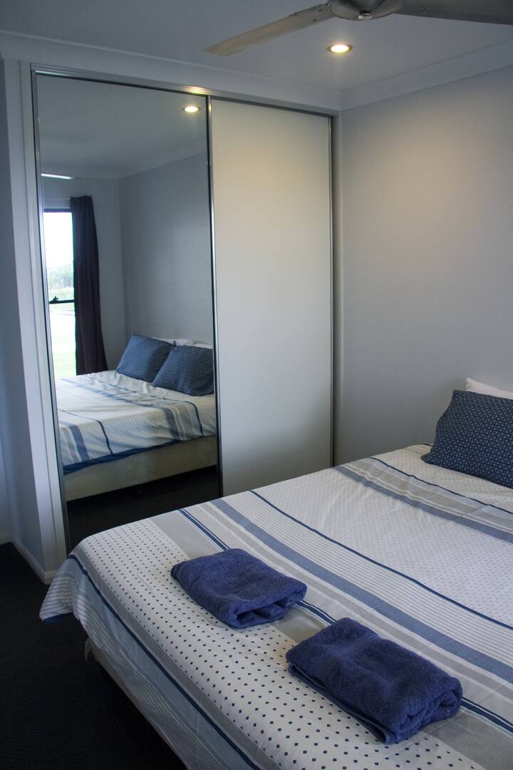 King bed with built in wardrobes