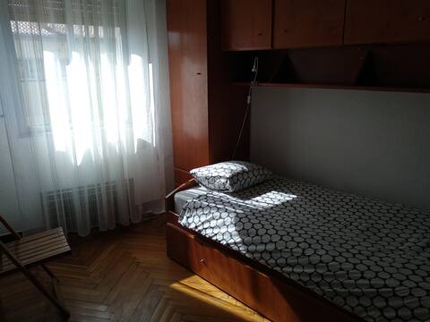 Habitación individual. Muy céntrico