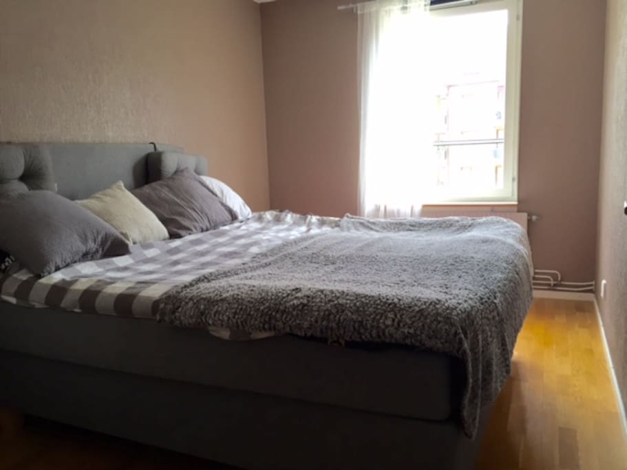bedroom1
