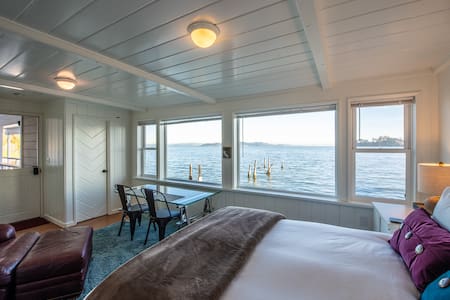 WATERFRONT BAY HOUSE BUNGALOW 15 MIN TO GG BRIDGE