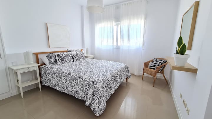 Საძინებელი - 1,60 სმ საწოლი