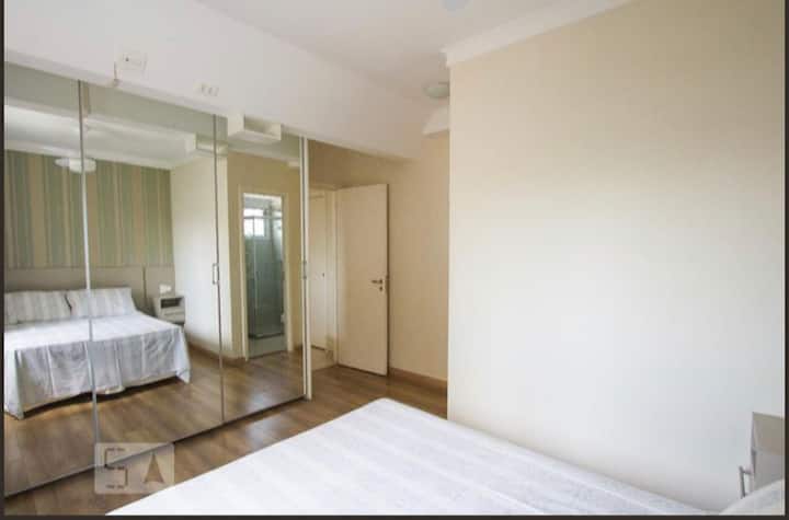 ארון סוויטה גדול מאוד 