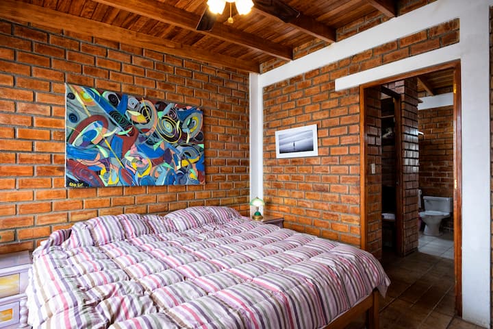 غرفة النوم الرئيسية 