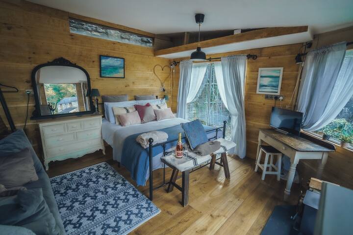 The Waterfall Cabin photo 3