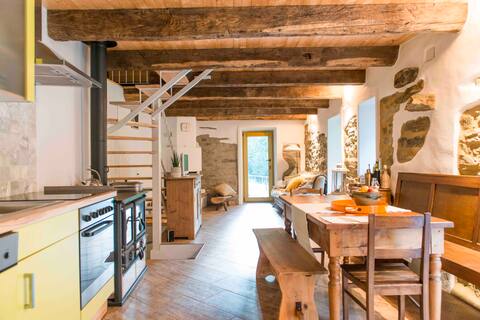 ♡ Rustic Lodge Getaway ♡ | Mountain Views, BBQ,Pkg