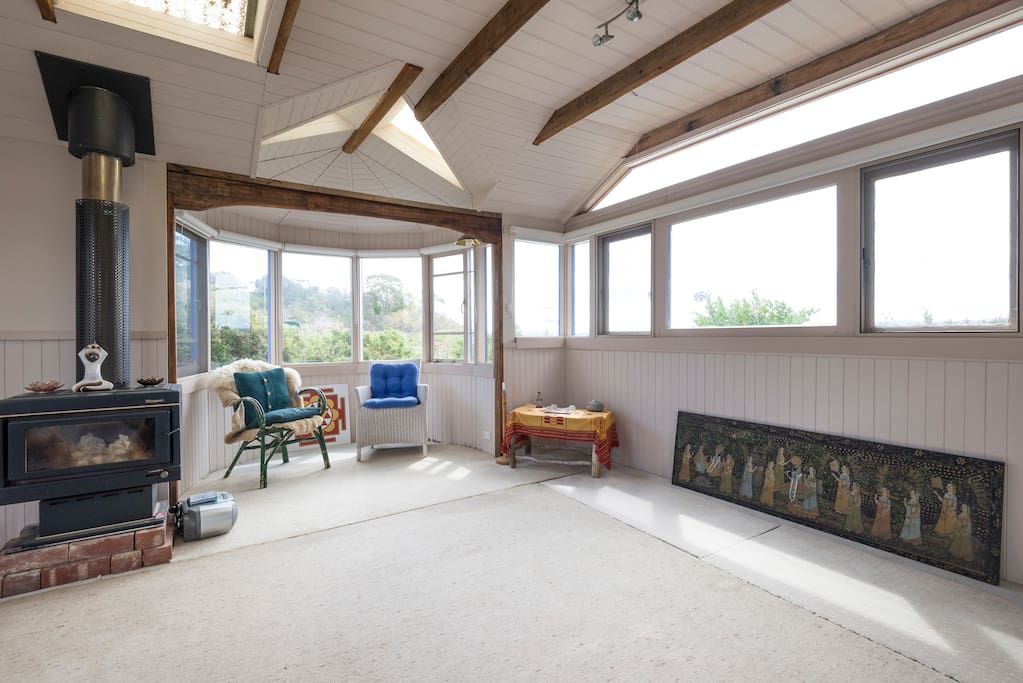 Studio space for yoga, relaxation, meditation, creative pursuits, reading...