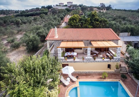 Villa Myrrini - Classy Villa with panoramic views