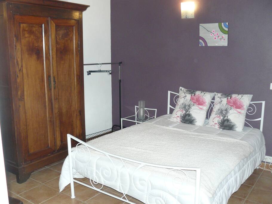 Chambre côté lit double