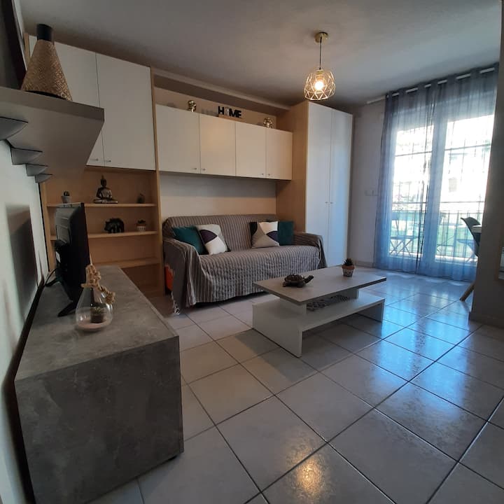 Menton Studio Dans Immeuble De Grand Standing - Menton