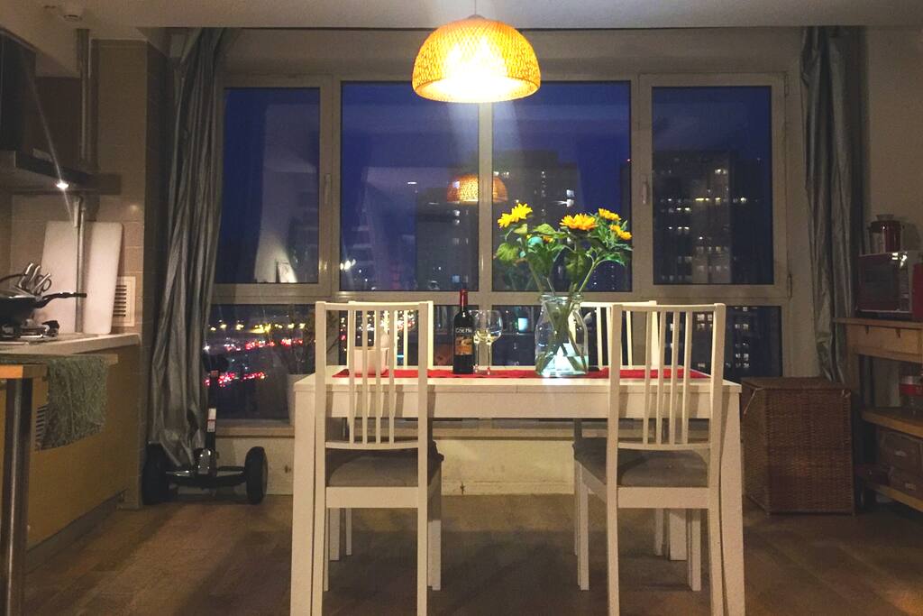 厨房及用餐区域