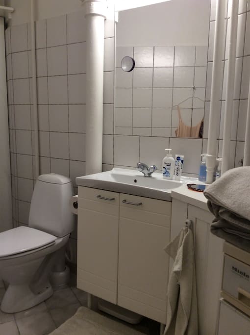 Toilet og bad
