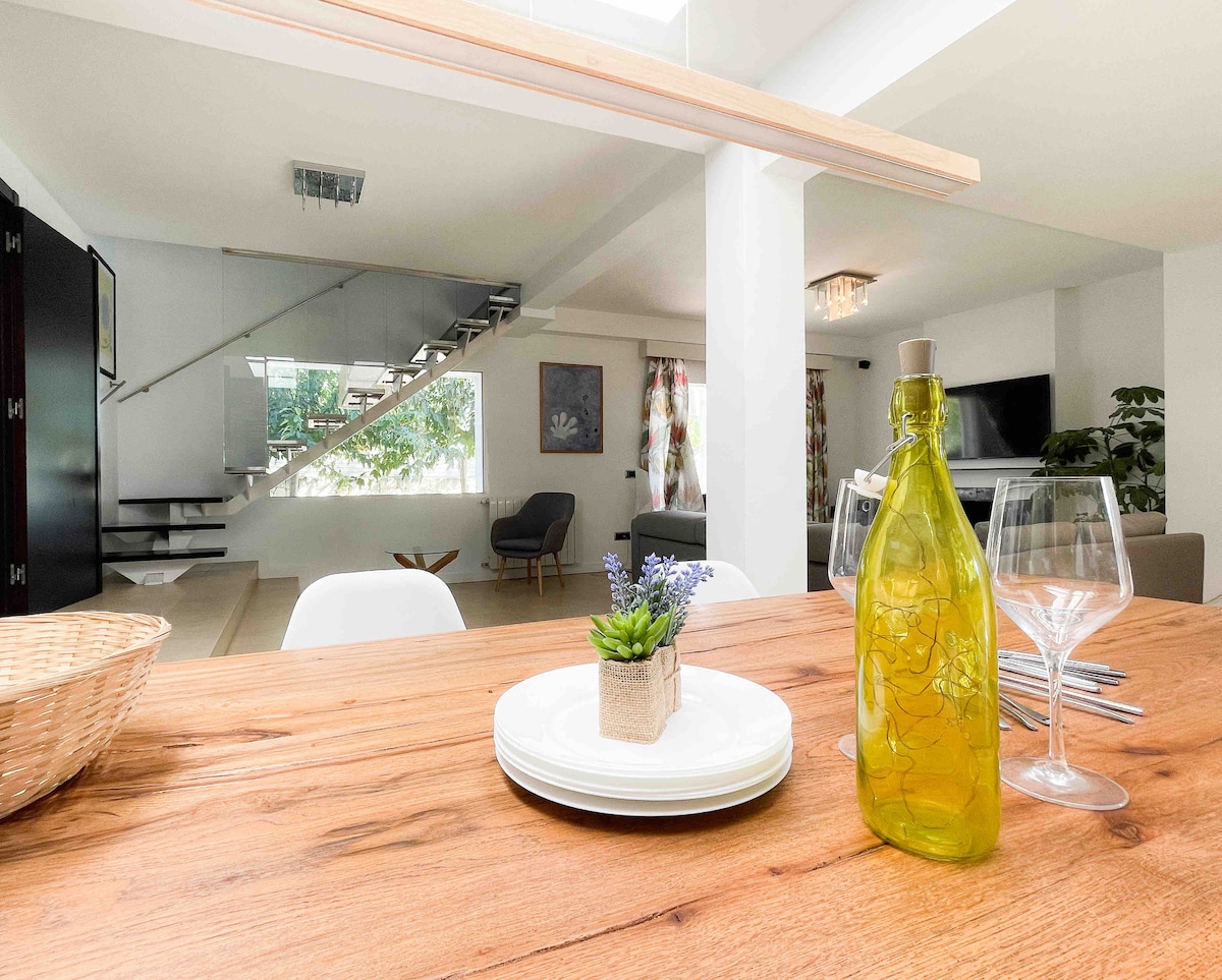 Villa Tierra — view 2