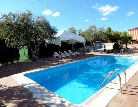 VILLA MARÍA - PADEL COURT AND SWIMMING POOL