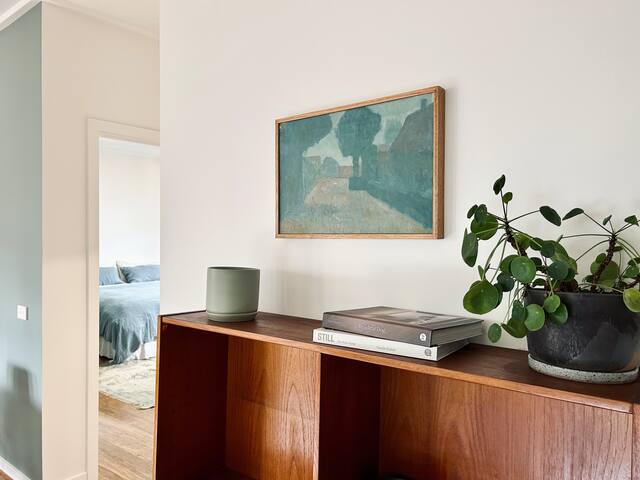 The George | A Fitzroy Apartment gallery image 3