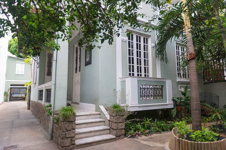 Beautiful 1920 House with big yard