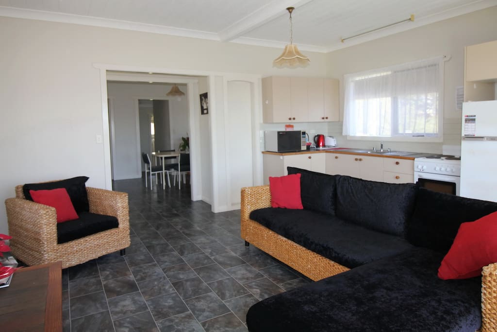 Lounge/kitchen