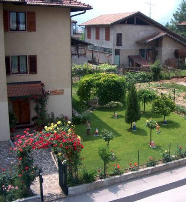 La casa e il giardino
