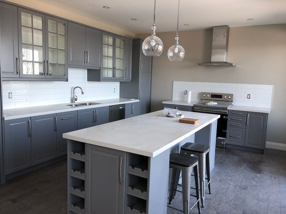 Fantastic kitchen ~ a chef's dream!