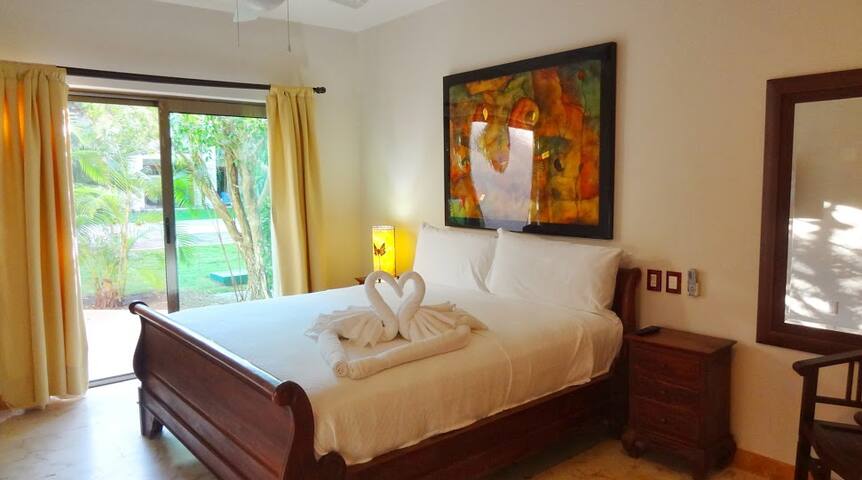 Royal Real Estate S.A de C.V managed Airbnb listing 3