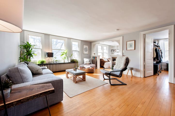 Sunny Loft with a Sauna and Deck - Walkable!