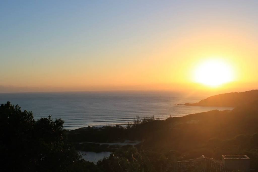 Vista do amanhecer da casa