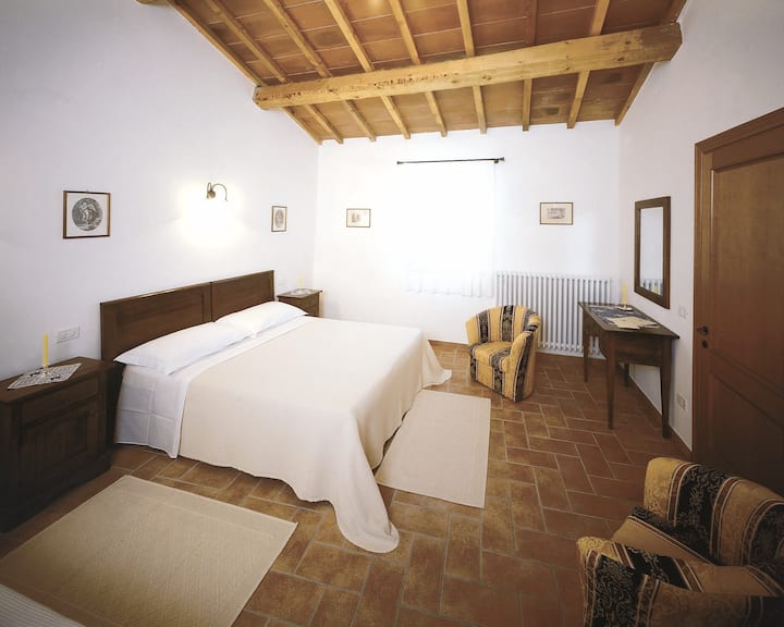 Ginestra between Assisi and Perugia