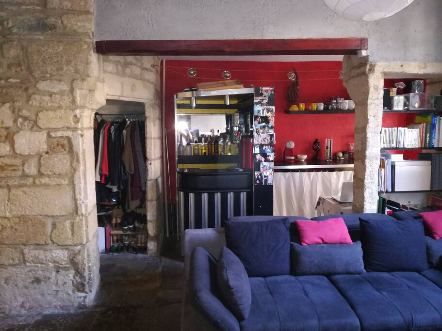 Salon (suite)