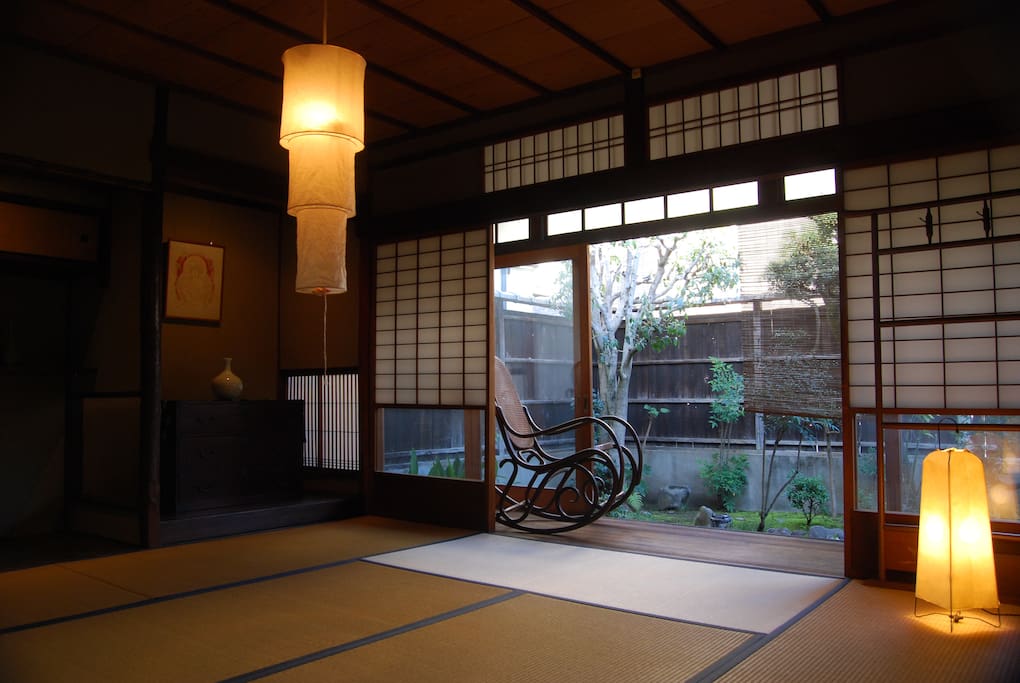 Japanese Room / 和室