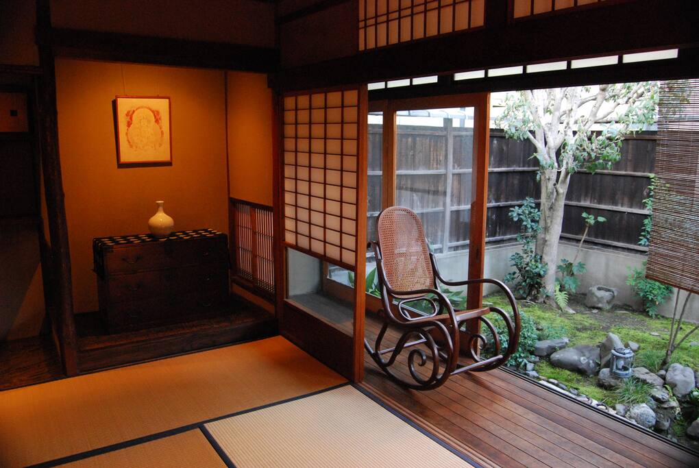 Japanese Room / 和室