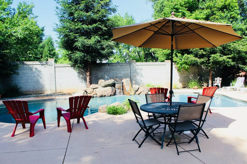 Outdoor Dining Area