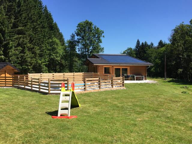 CHALET NEUF  VOSGES SAUNA PISCINE CHAUFFEE PRIVEE