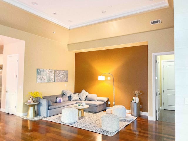 5B/4B漫步Stanford豪华优雅house适合大型团体及家庭出行度假 gallery image 2