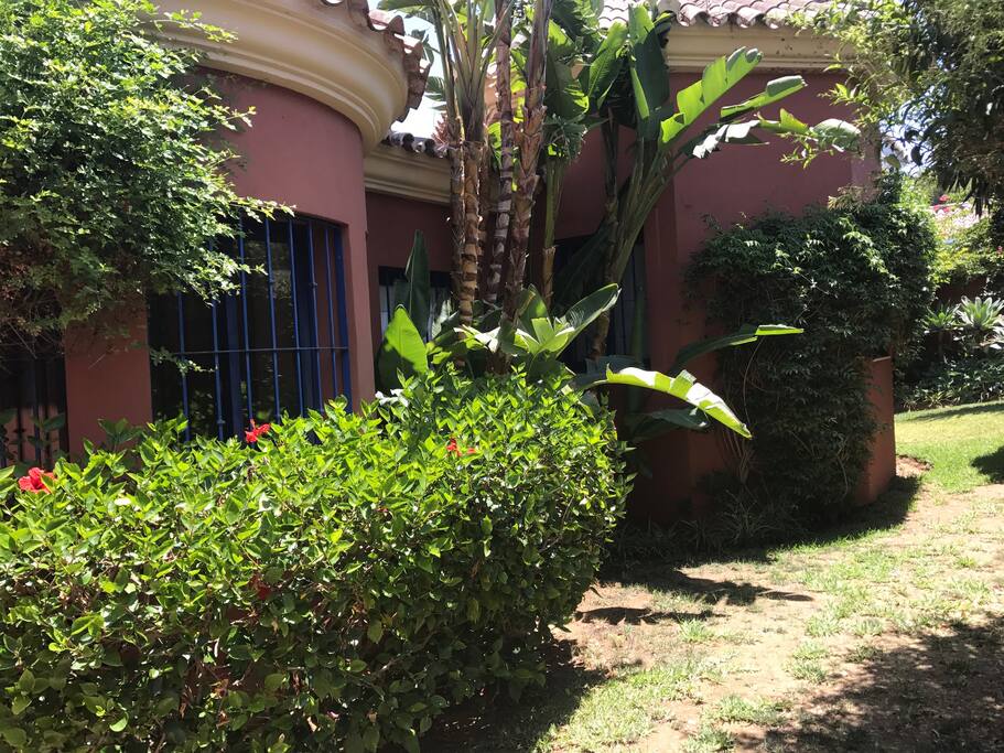 Villa Buenas Noches by KEYWii, capacidad para 6, piscina privada y wifi.
