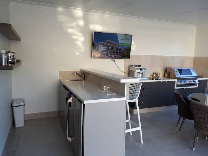 Noosa Pool House With Steam Sauna - Tewantin