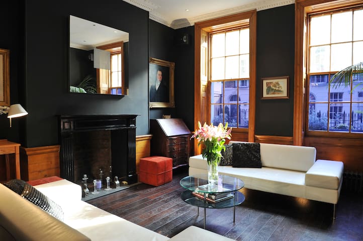 Family-friendly Airbnb in Fitzrovia gallery image 2