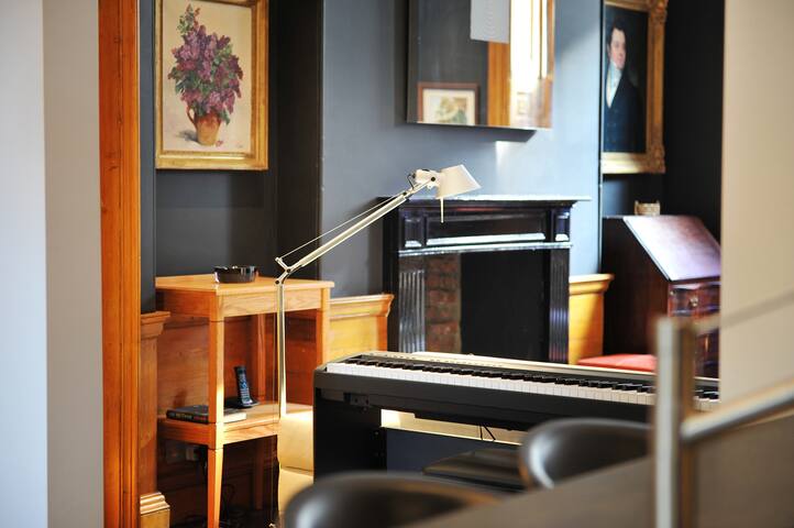 Family-friendly Airbnb in Fitzrovia gallery image 4