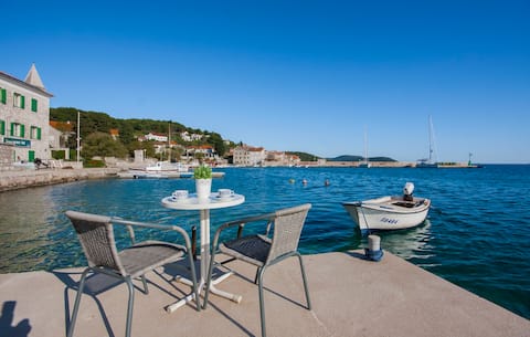 Top Airbnb: Zana Apartman in Zlarin