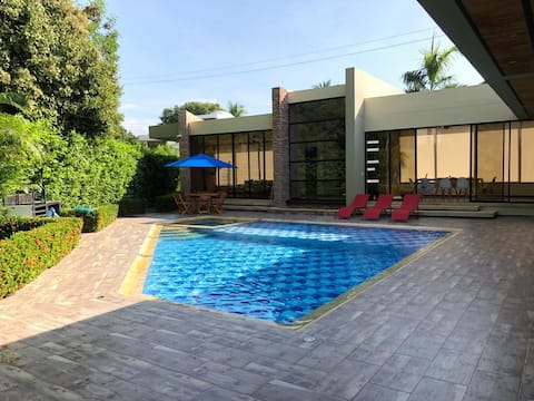 Exclusive Casa Condominio Lagos del Peñón