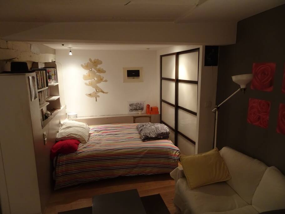 Lite double, accès à lumière depuis le lit