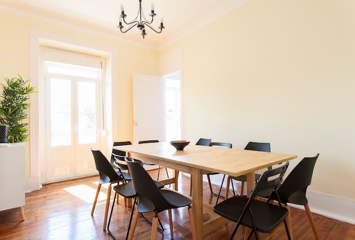 Bairro Alto Duplex with View by Central Hill gallery image 3