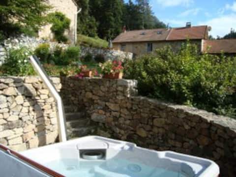 Belle ferme isolée 11 pers, SPA, 4*