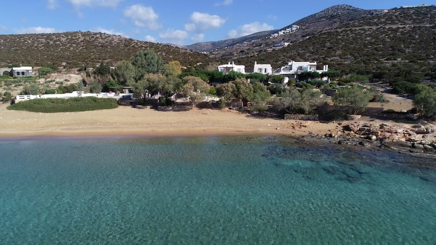 Luxury Beachfront Villa