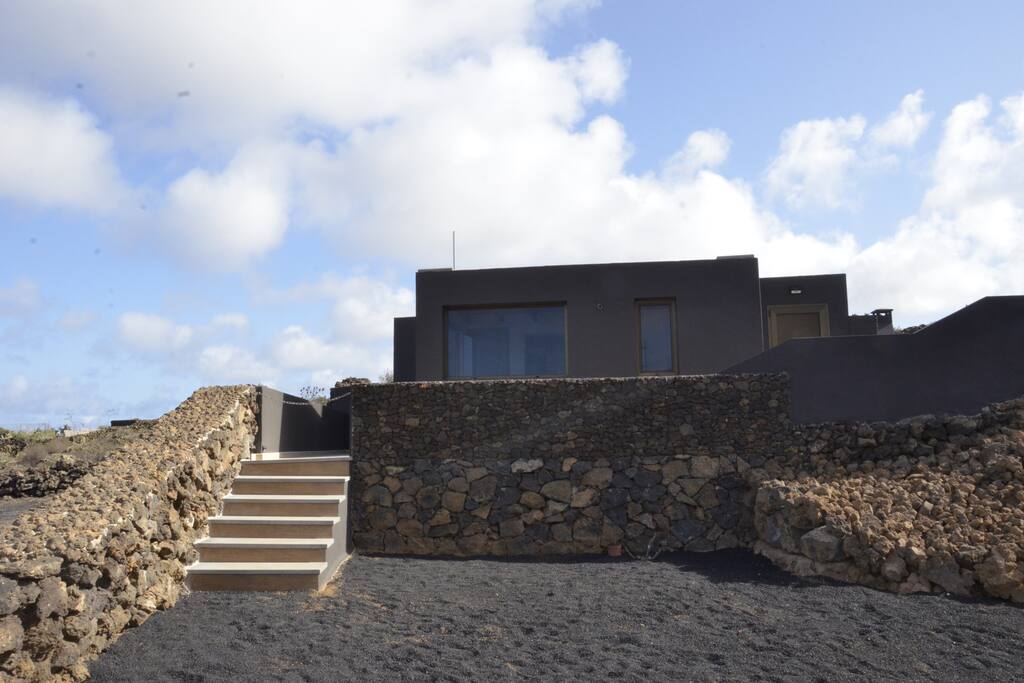 Vistas de La Casita desde el interior de la finca