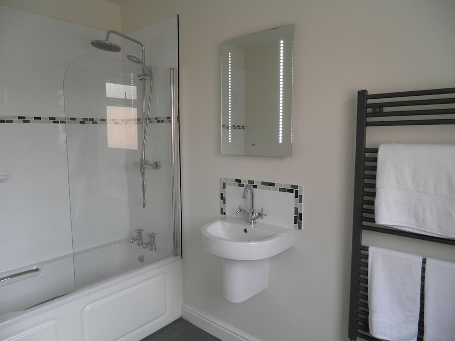 En-suite 1