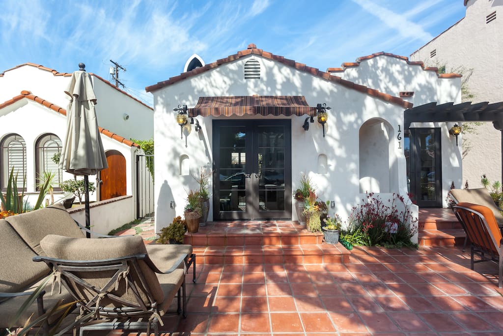 Charming 1920s Belmont Shore Casa Houses for Rent in Long Beach