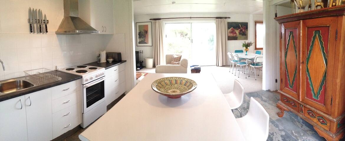 Sisters Beach House, Sisters Beach gallery image 5