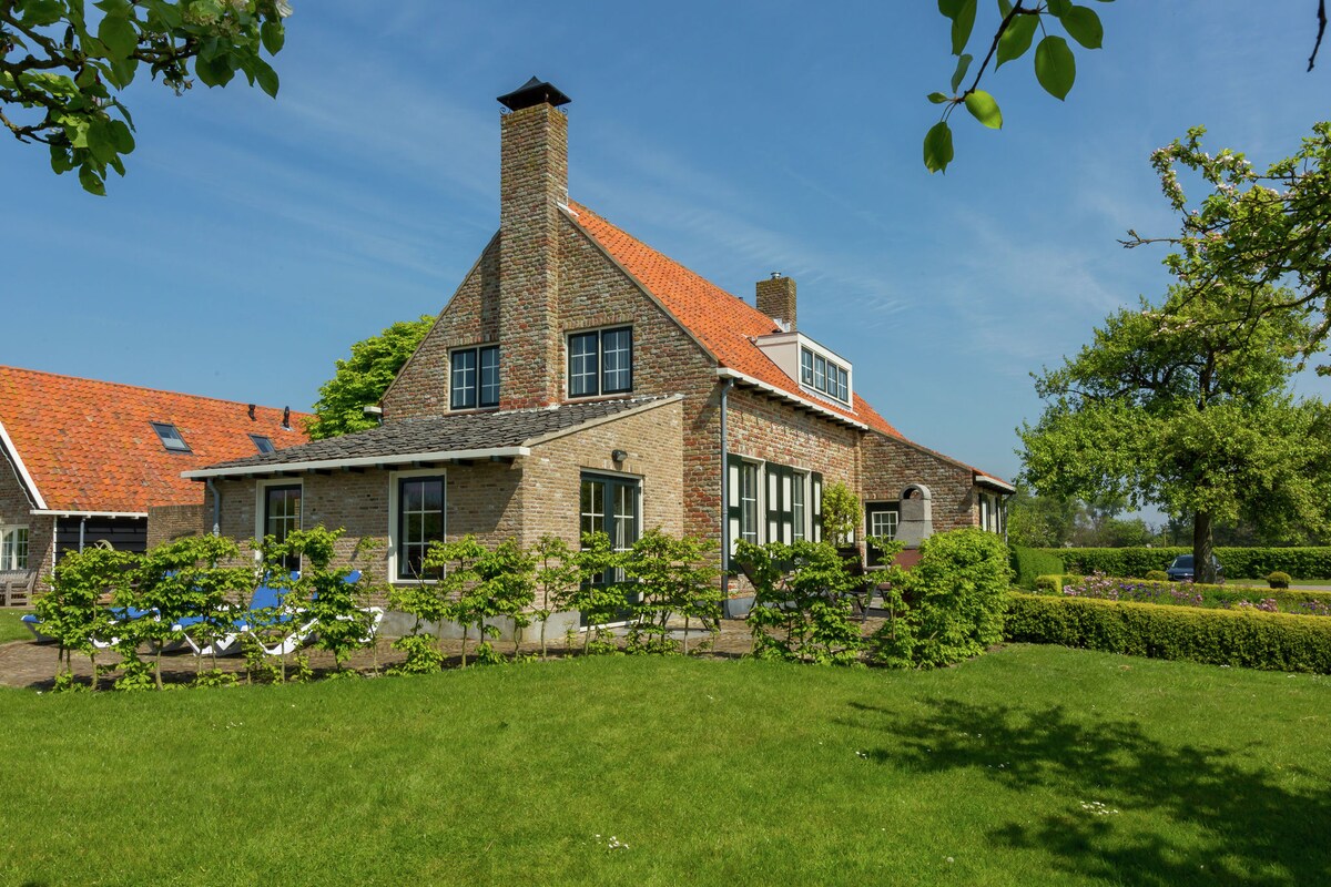 Get Wallpaper Beach house eettafels For iPhone Free