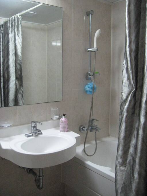 Clean bathroom